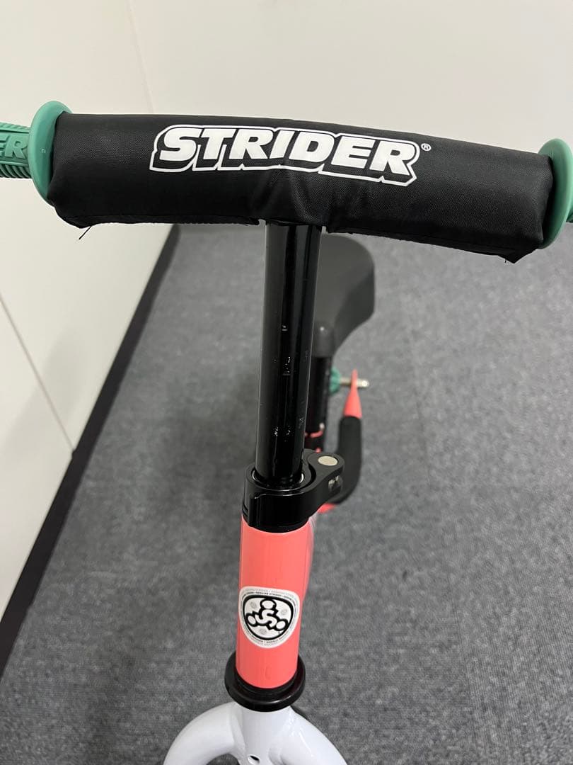 ストライダー　XLARGE限定色　ムラサキスポーツ限定