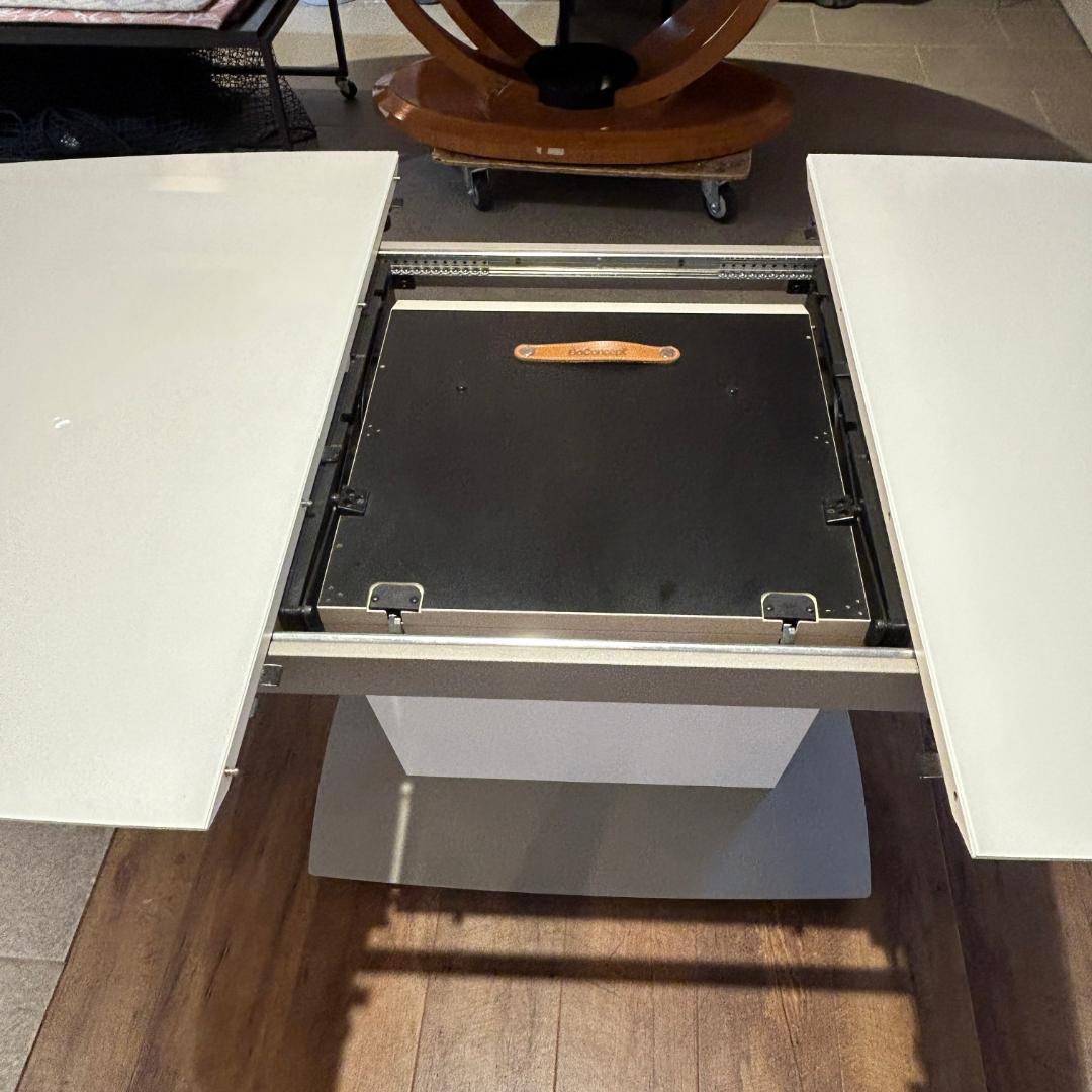 本日限り極美品♥Boconcept 　ミラノ　伸長式　ダイニングテーブル