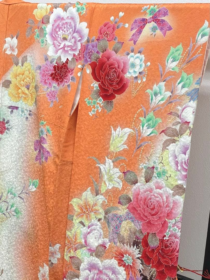 振袖 豪華 銀通し 刺繍 紋意匠 薔薇 身丈162cm 撥水加工済