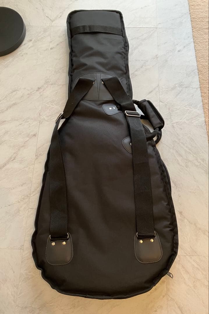 （Desman Artadewa）YAMAHA PACIFICA 612