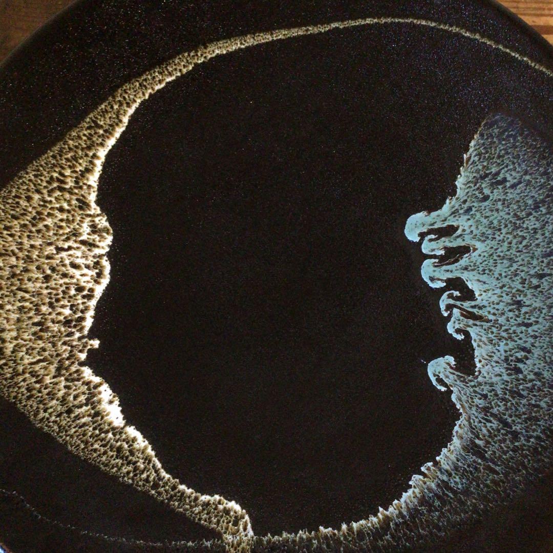 No4110 黒釉二彩大皿　陶印有　直径45.5cm 飾皿　陶磁器　送料無料