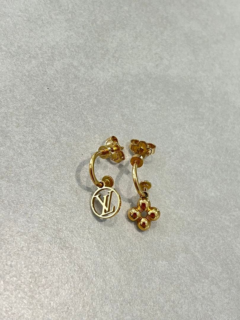 Louis Vuittonピアス