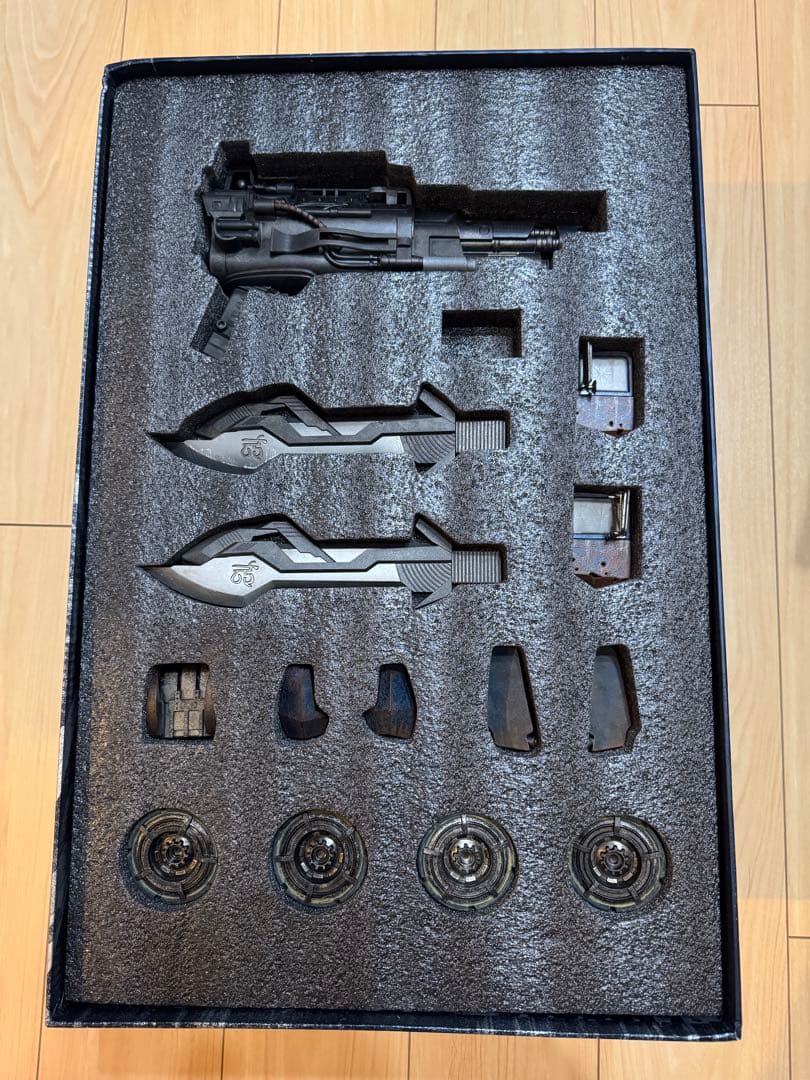 bambaland限定版　ThreeA 3A クラシックオプティマスプライム