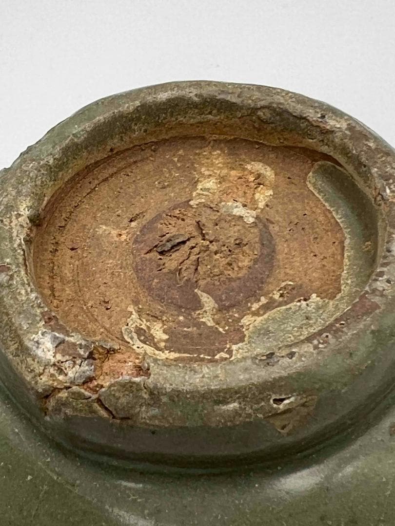 元時代　青磁　龍泉窯碗　青磁茶碗　唐物　古賞物　時代物　旧家蔵出し(D-57)