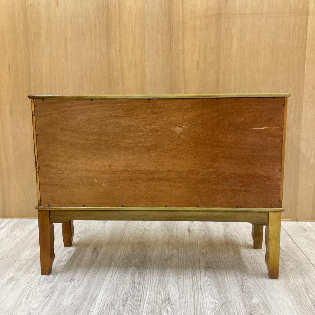 アンティーク調　飾り棚　キャビネット　クラシック