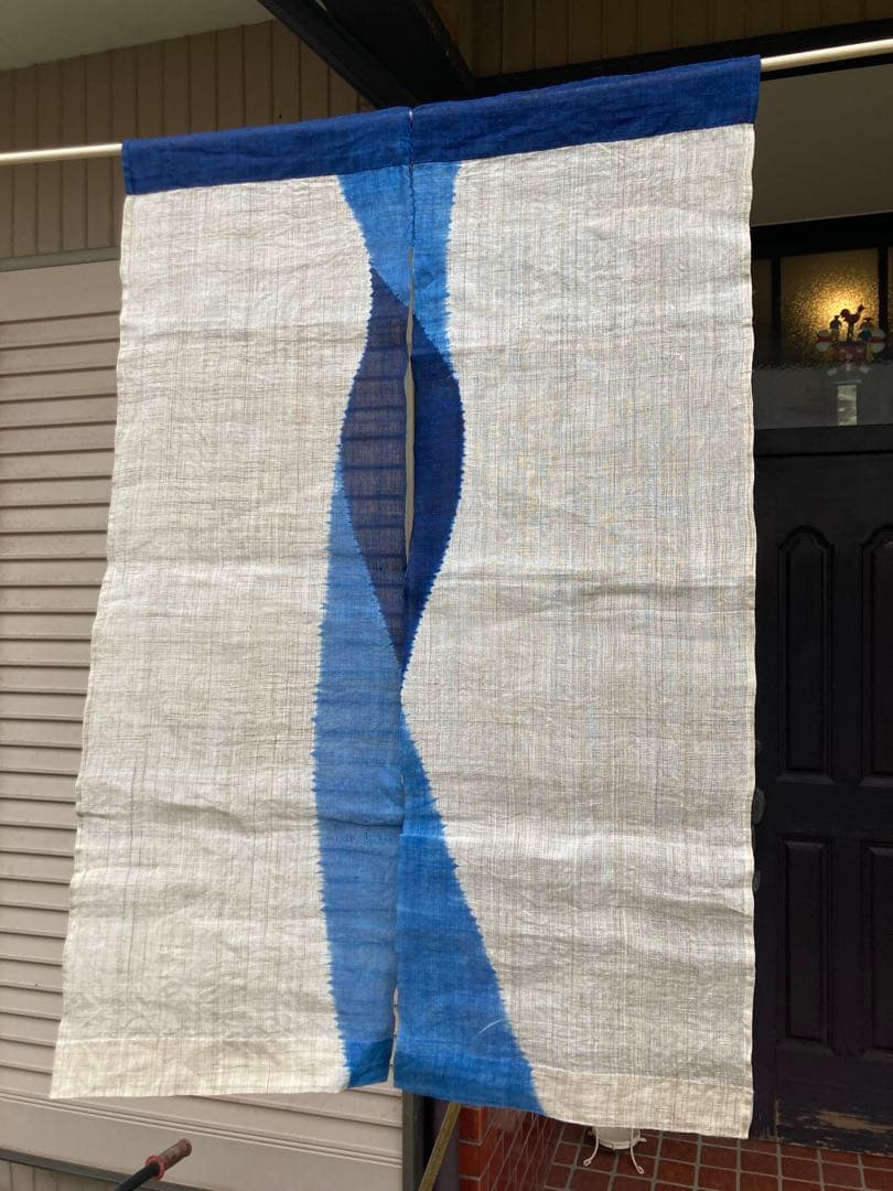 麻暖簾　のれん　手績み手織り　藍染　絞り染め