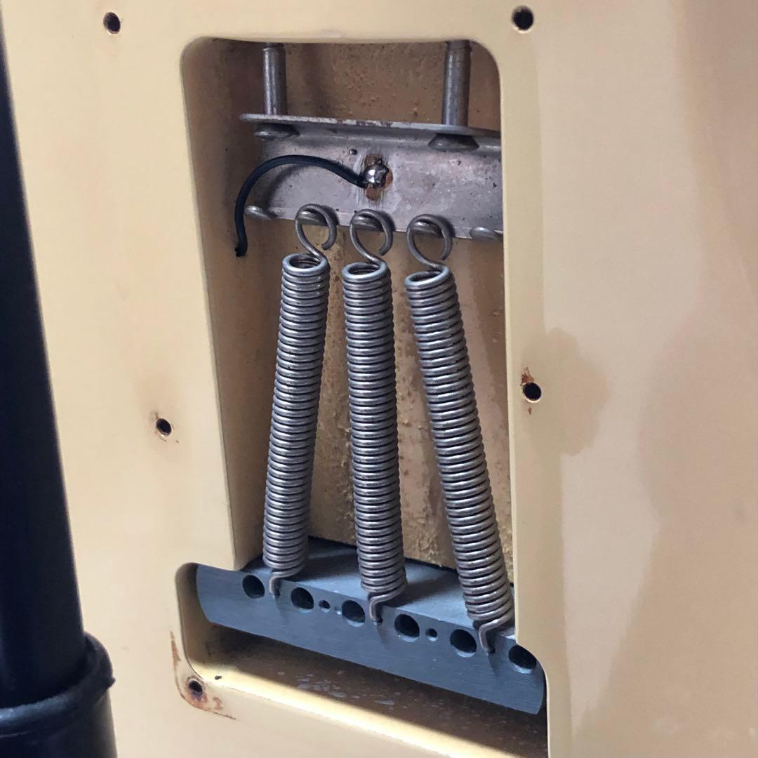 ギター　Fender Japan ST72