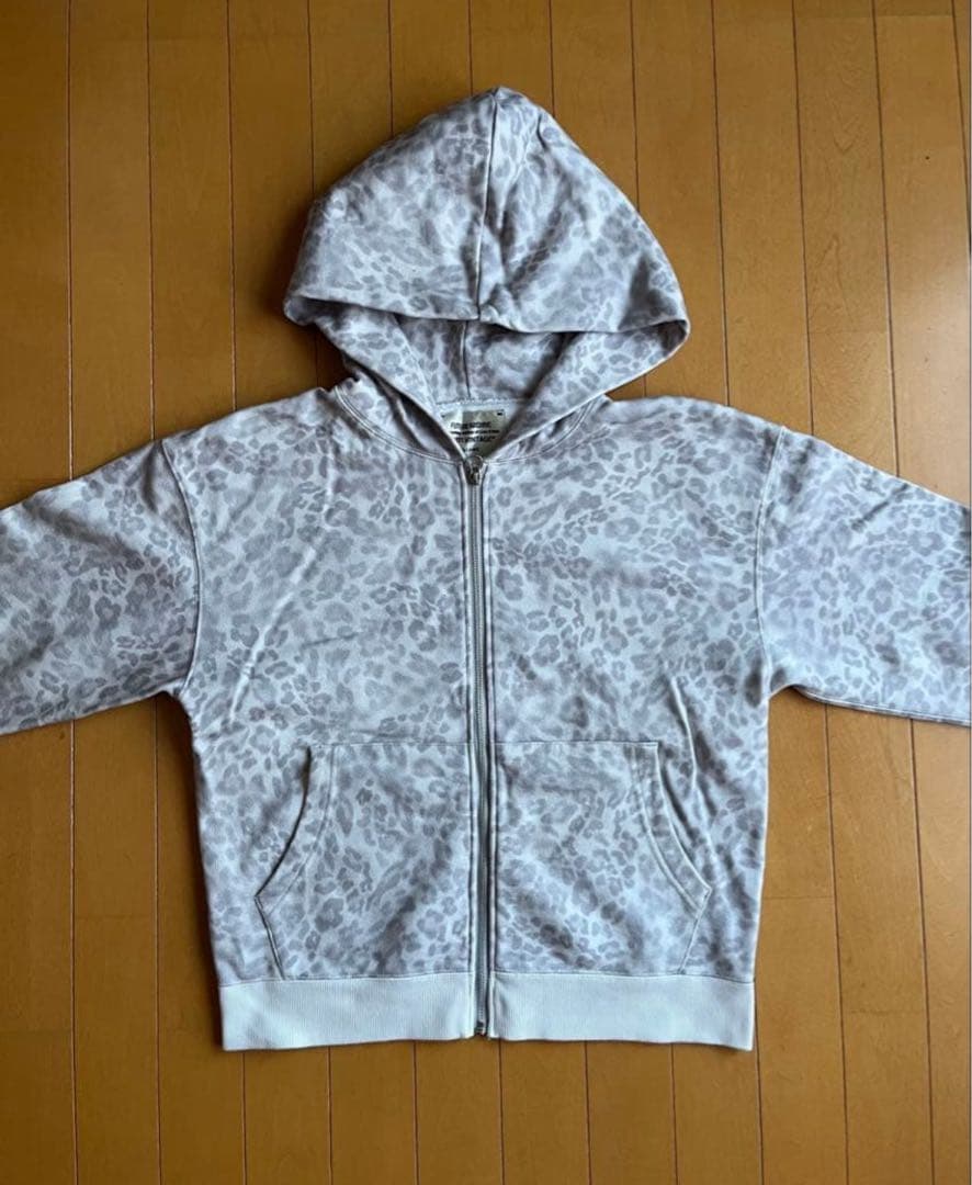 tig着用future archive camo zip up