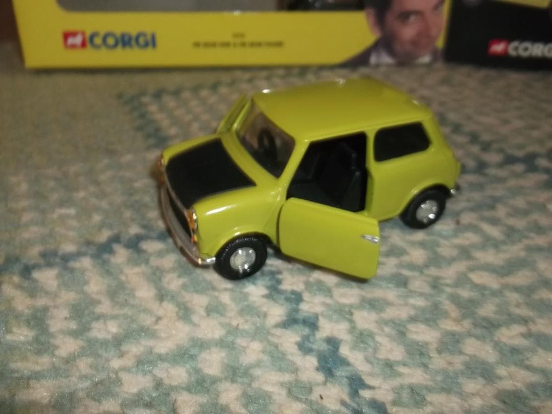 Mr. Bean ミニカー Corgi ライムグリーン
