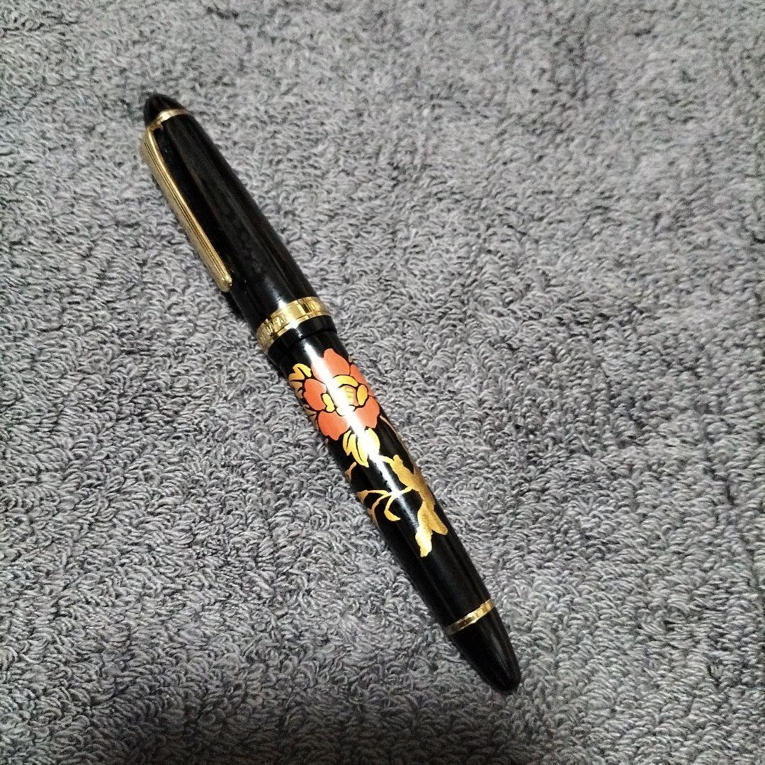 14K SAILOR 花柄装飾の黒い万年筆　値段相談可