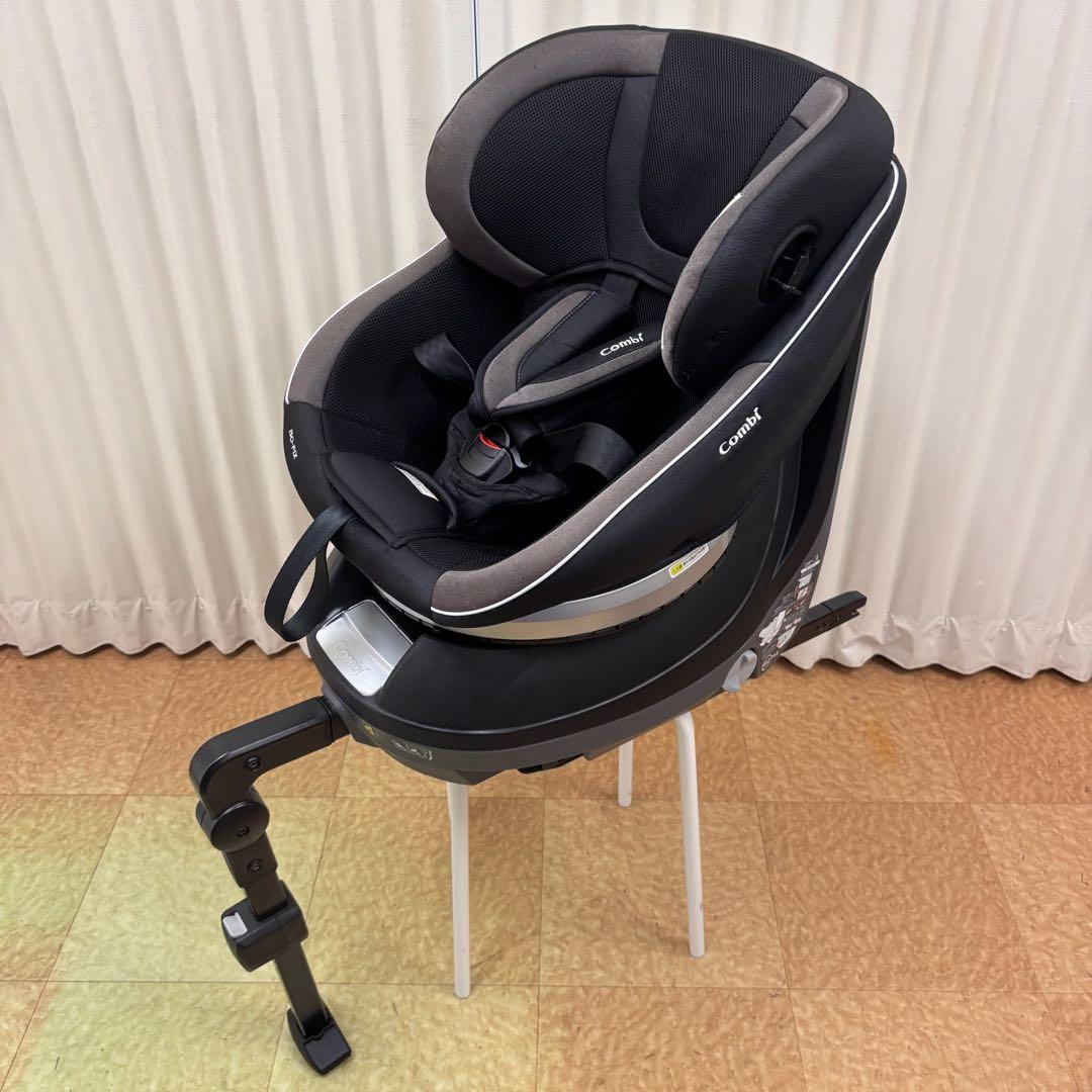 クリーニング済　☆綺麗☆　コンビ　クルムーヴ　ISOFIX 　ブラック