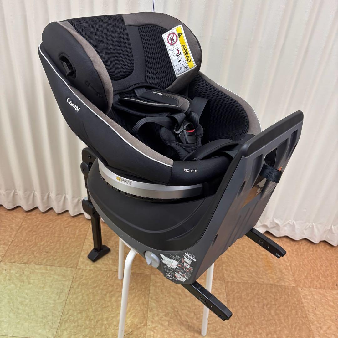 クリーニング済　☆綺麗☆　コンビ　クルムーヴ　ISOFIX 　ブラック