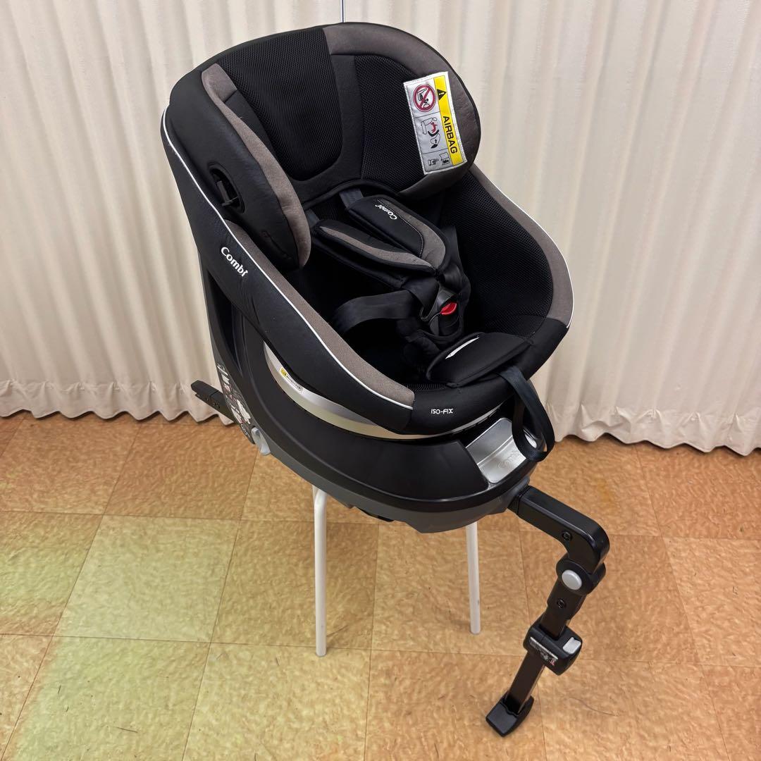 クリーニング済　☆綺麗☆　コンビ　クルムーヴ　ISOFIX 　ブラック