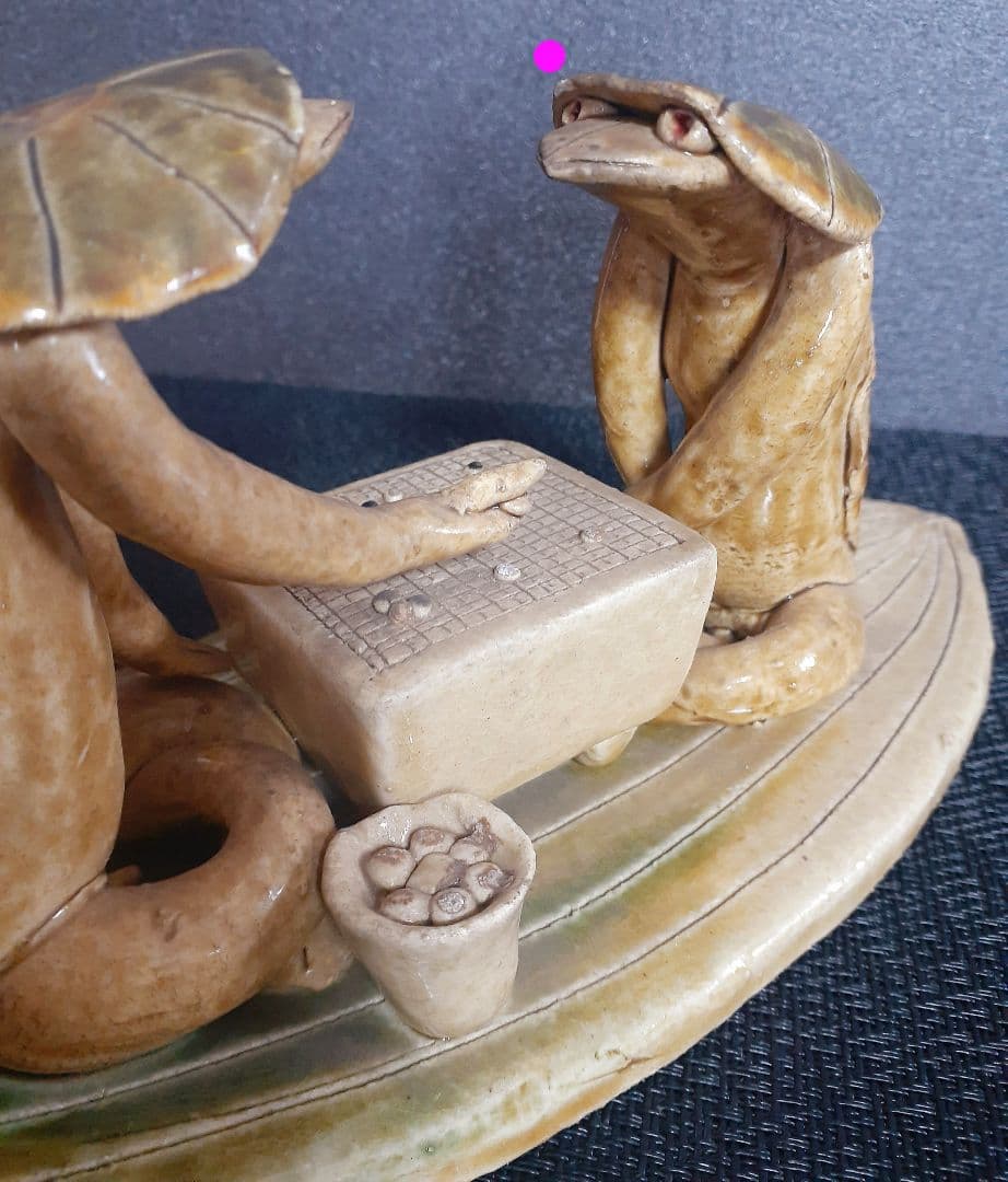 【珍品】時代物　織部焼　織部釉　河童(カッパ)の囲碁打　飾り物　オブジェ　置物