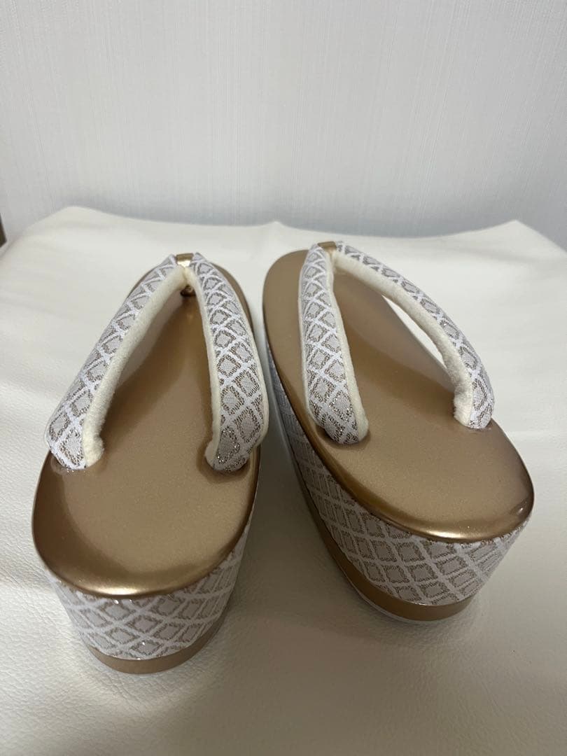 振り袖　バッグ草履セット　ホワイトゴールド