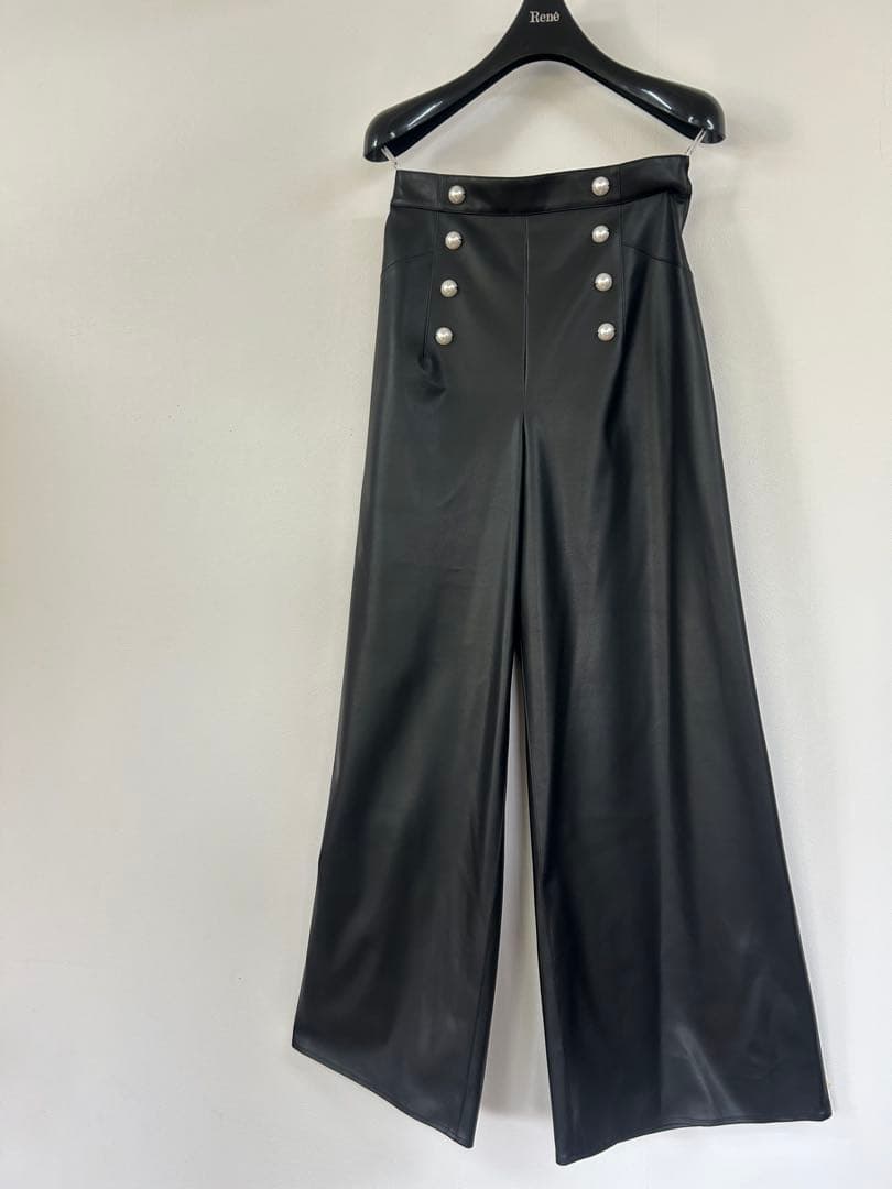 早い者勝ち【ルネ】ブラックレザー風ワイドパンツ