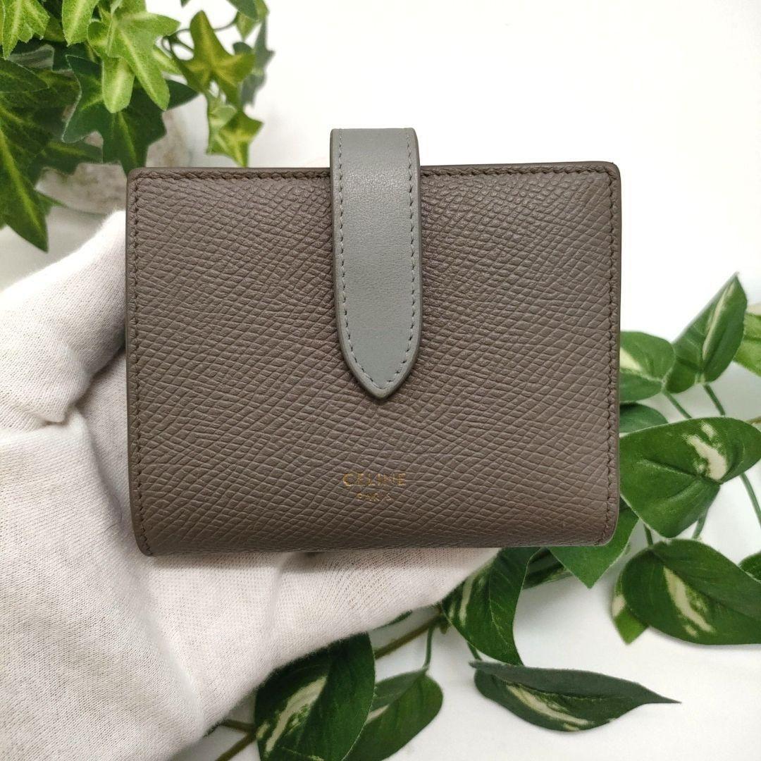 セリーヌ　折り財布　スモールストラップウォレット　グレー　ライトブルー