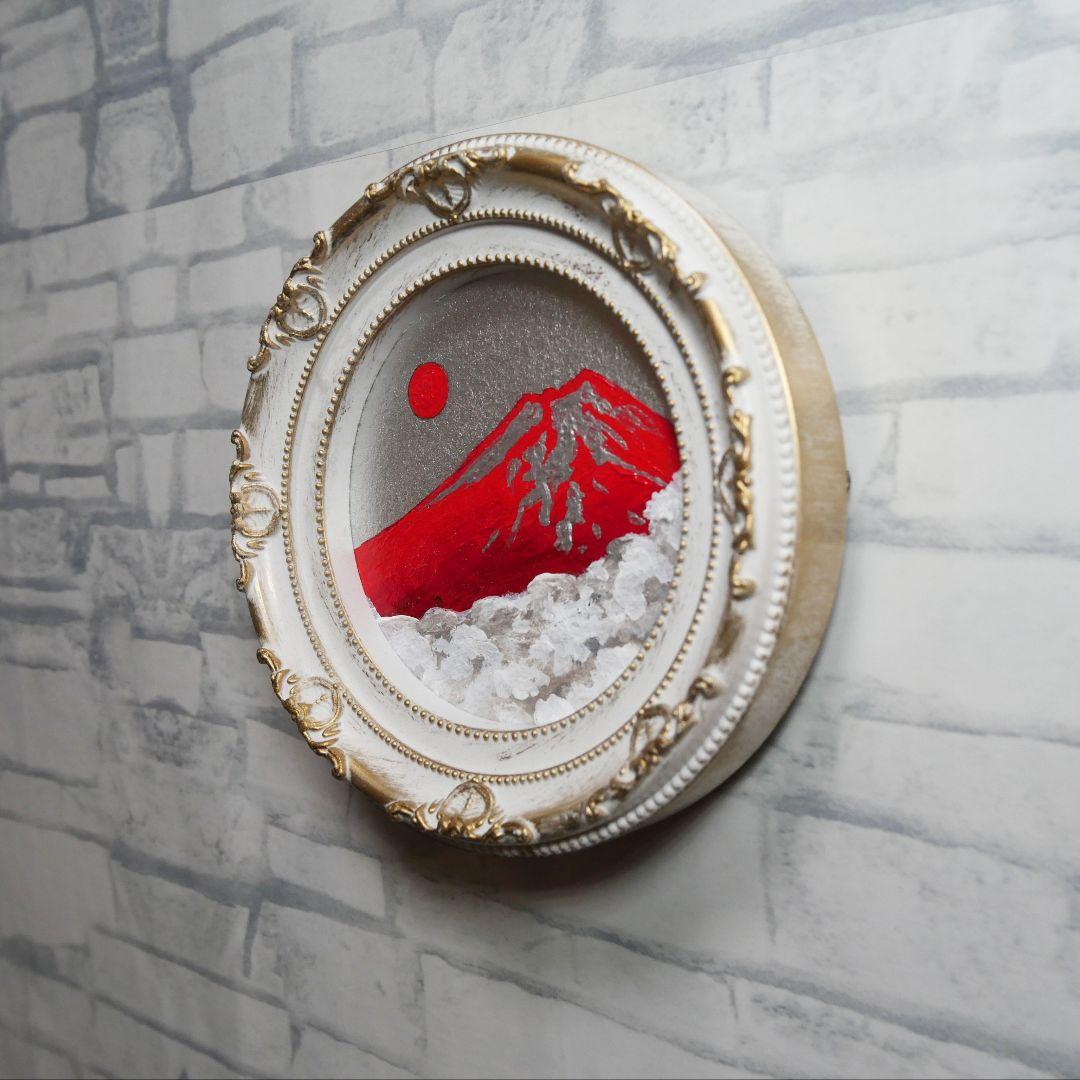 油彩画 円形ミニ絵画「赤富士」 銀の空と白い雲