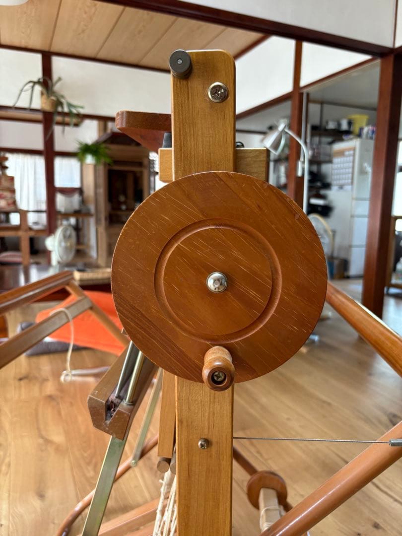 手織機SAORI SX60 4枚綜絖 6本ペダル (スプリング式)本体