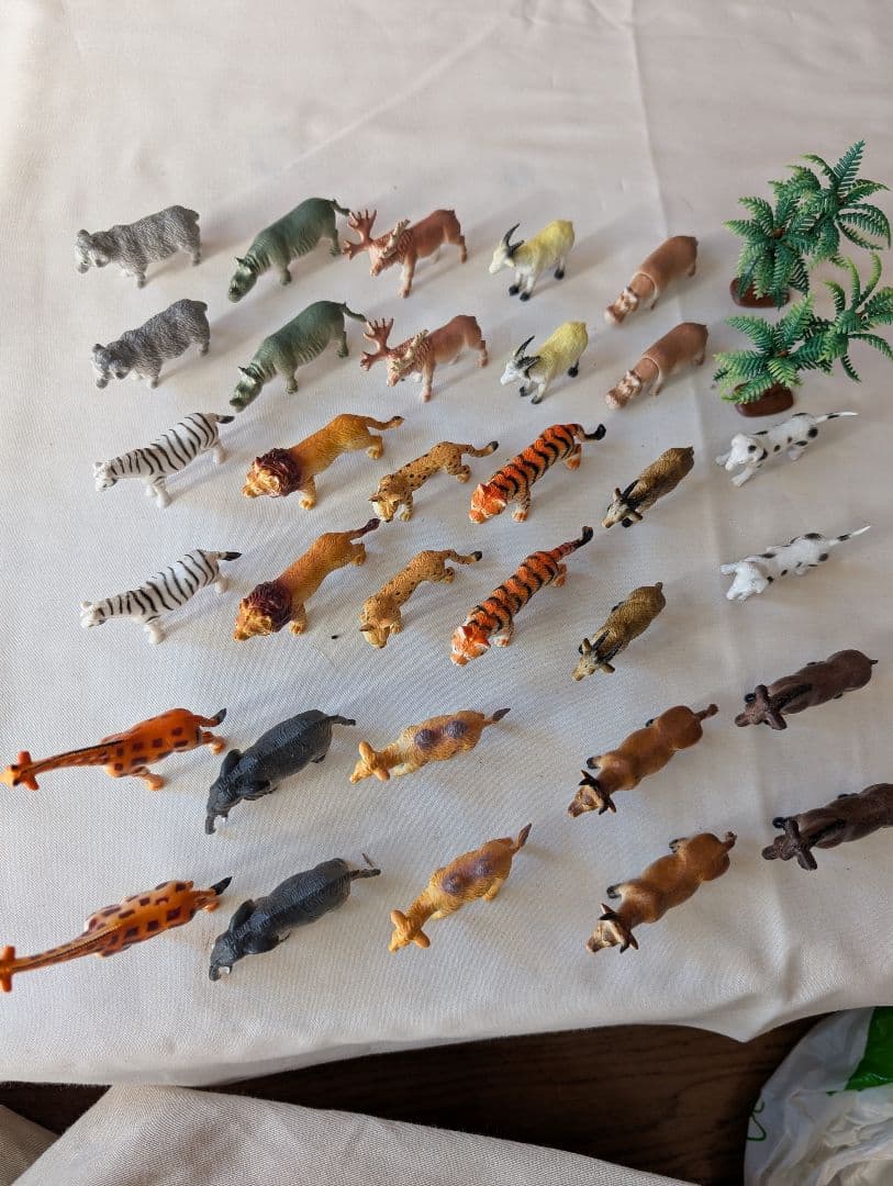 タイガーマスクフィギュア 11個セット + リラックマストラップ 30個以上