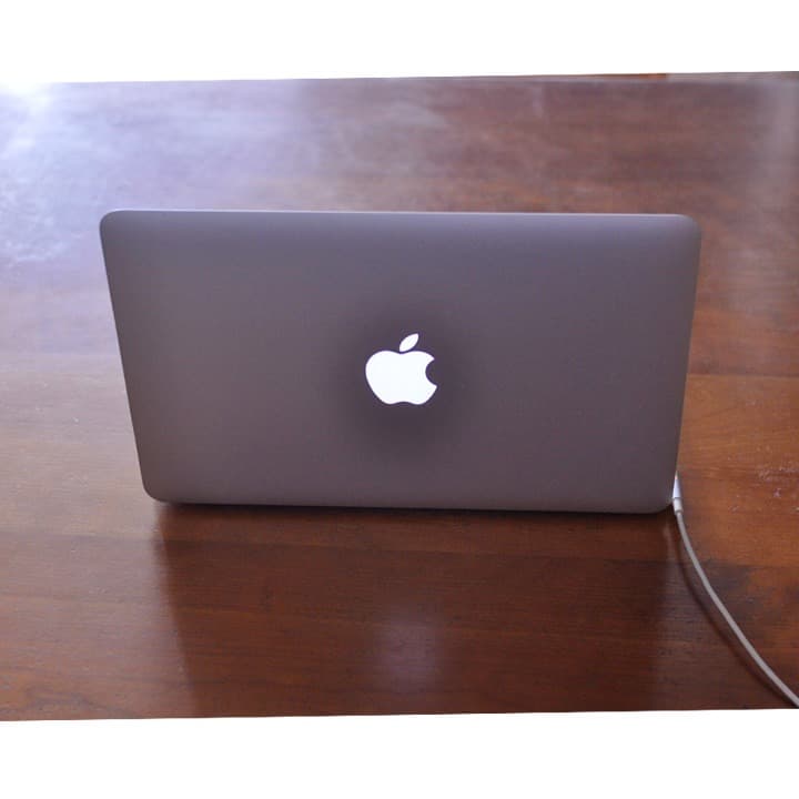【美品】MacBook Air 11インチ 64GB SSD 2GB i5