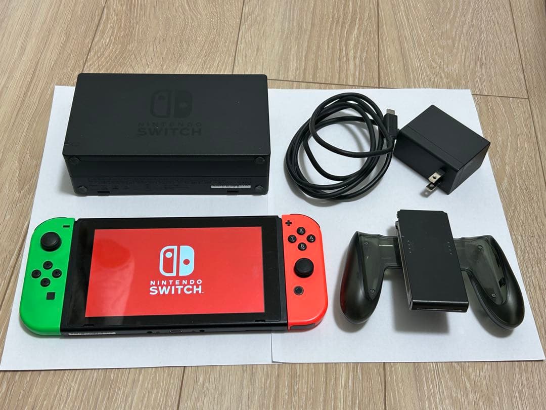 s*h様 中古 Switch本体 ドック ACアダプター (ジョイコンジャンク品