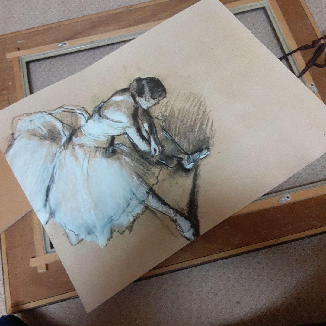 エドガー・ドガの靴下をなおす踊り子/布キャンバス高級複製名絵画/印象派デッサン