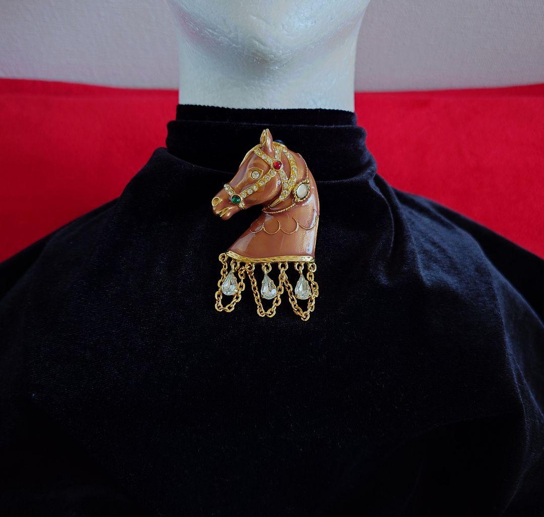 ヴィンテージブローチ 70〜80s 馬 ホースモチーフ 宝石カラー硝子 C72