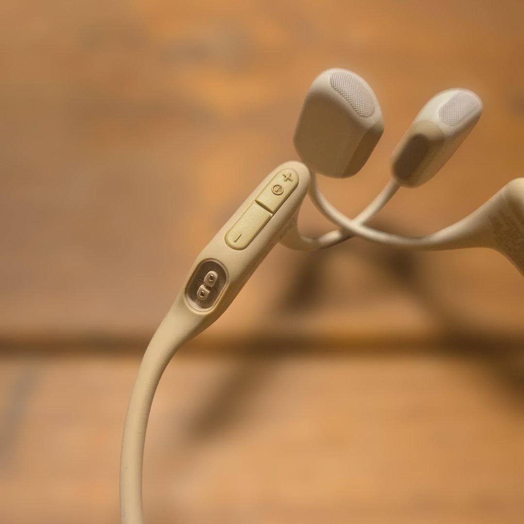 ⑨SHOKZ OpenRun Pro ベージュ 骨伝導イヤホン