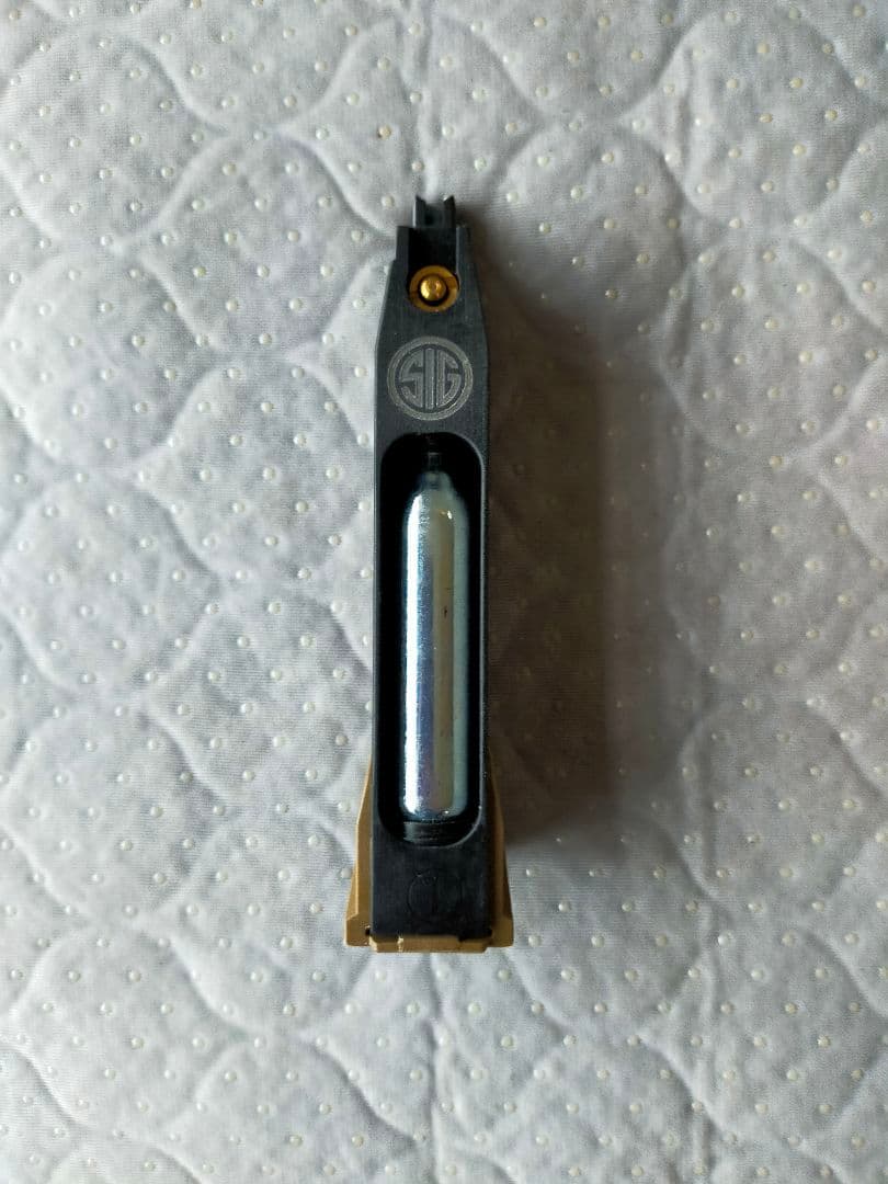 SIG M17 M18 co2マガジン ライラックス TAN