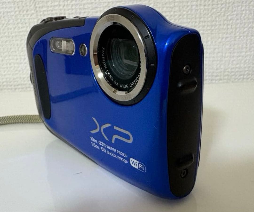 【美品・動作確認済】FUJIFILM XP70防水・耐衝撃デジタルカメラ