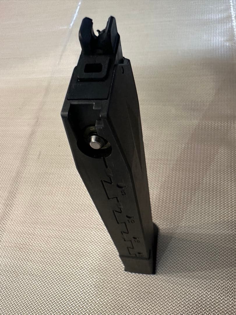 RYU(ハリー)　東京マルイ バイオハザード レオンモデル ハンドガン