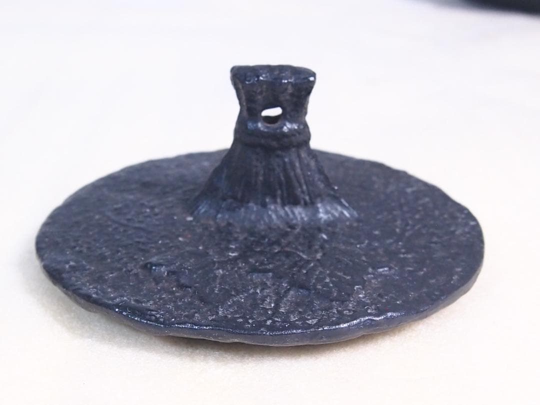 【未使用】大峰造 蝋型 農村田舎文様 鉄瓶 富士型 合掌造り/白川郷 金属工芸