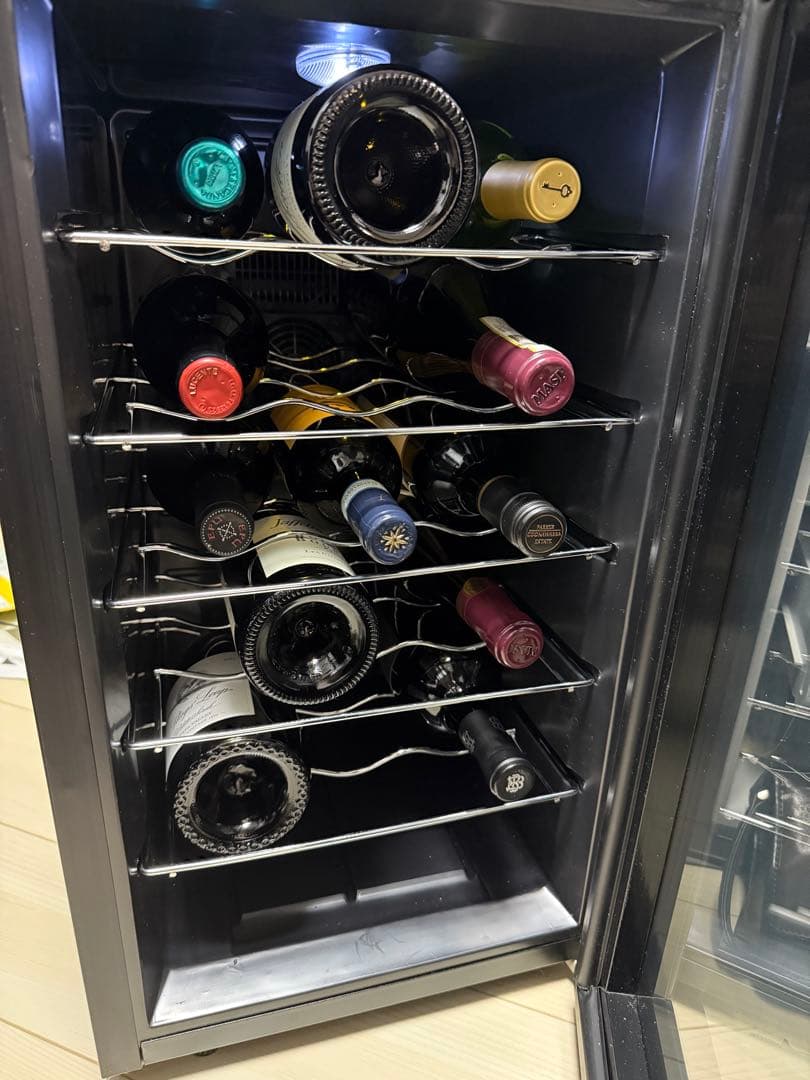 ワインセラー 約15本収納(最大収納18本) ガラス扉