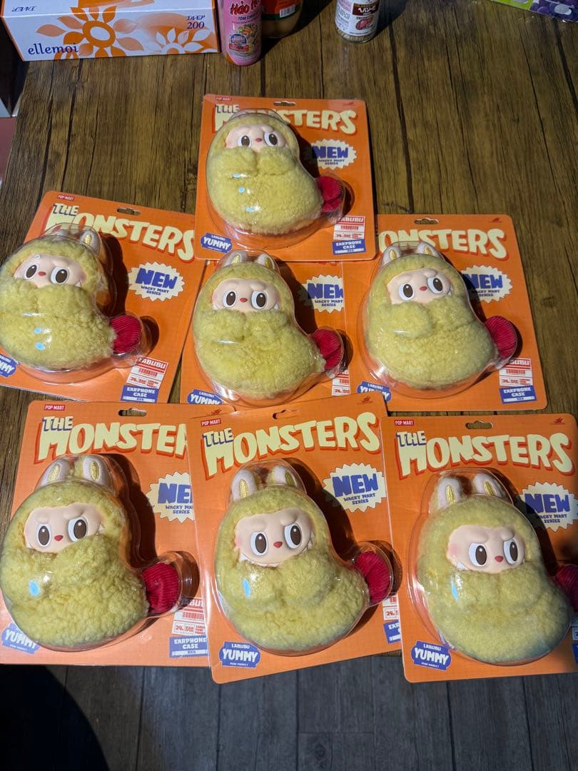 POP MART THE MONSTERS Earphone Case 7個