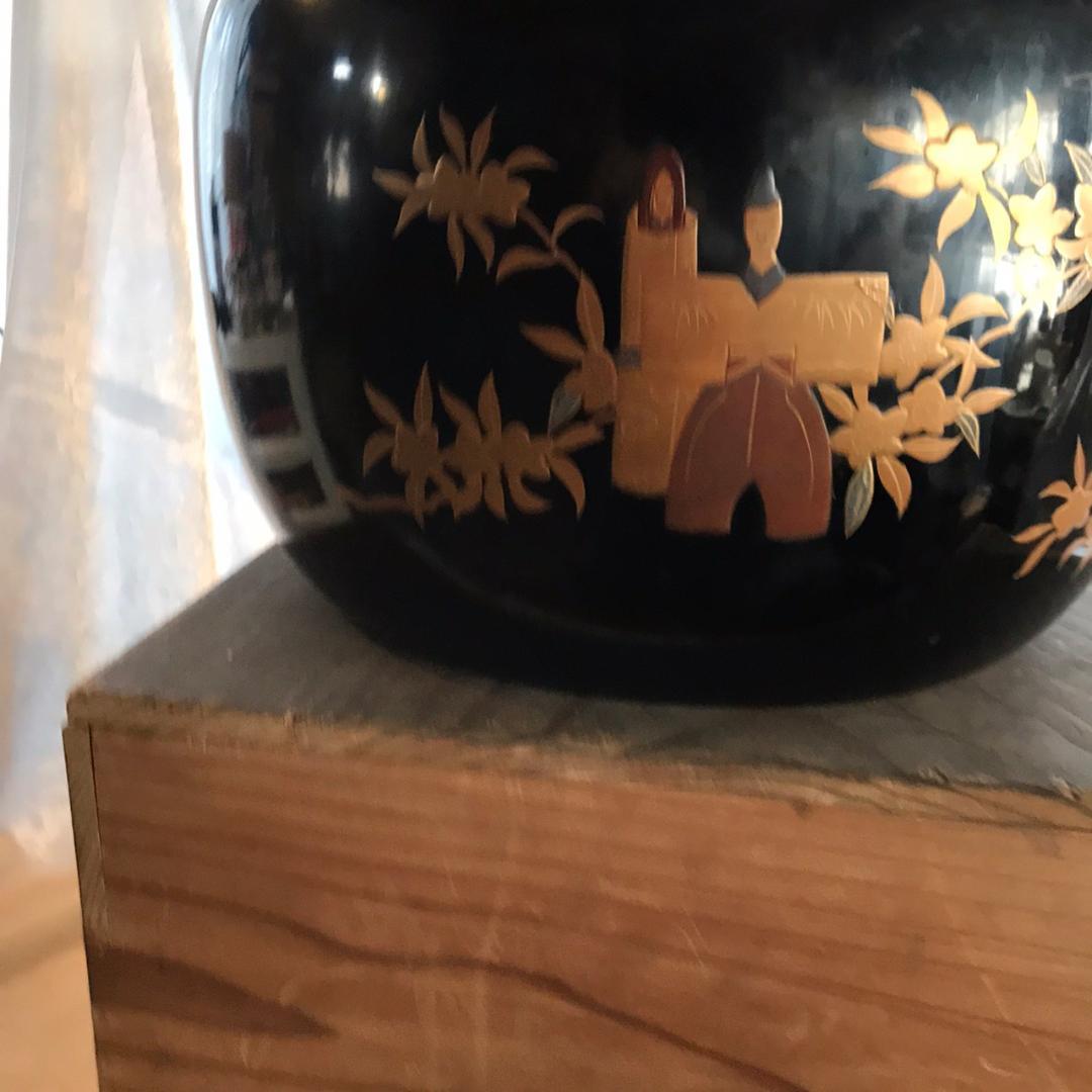 お雛様の手あぶり　火鉢　金蒔絵　高蒔絵　節句向き　かぶと大根蒔絵