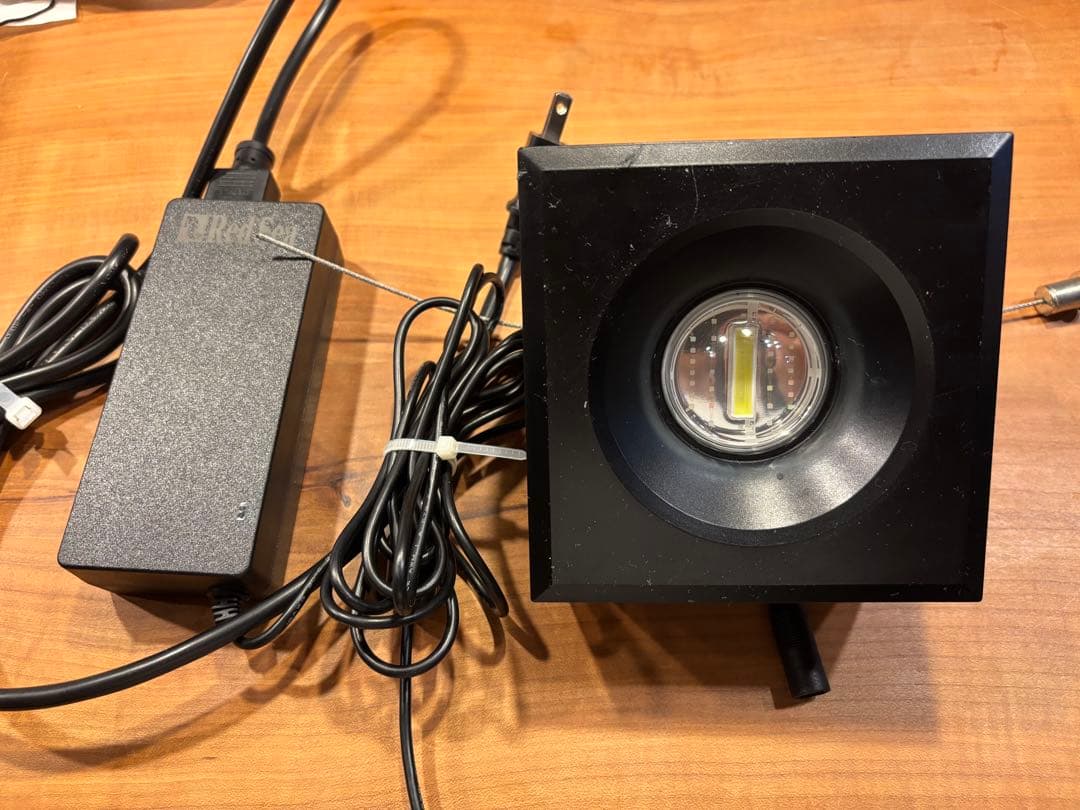 レッドシー　Reef LED 50 値下げしますよ！