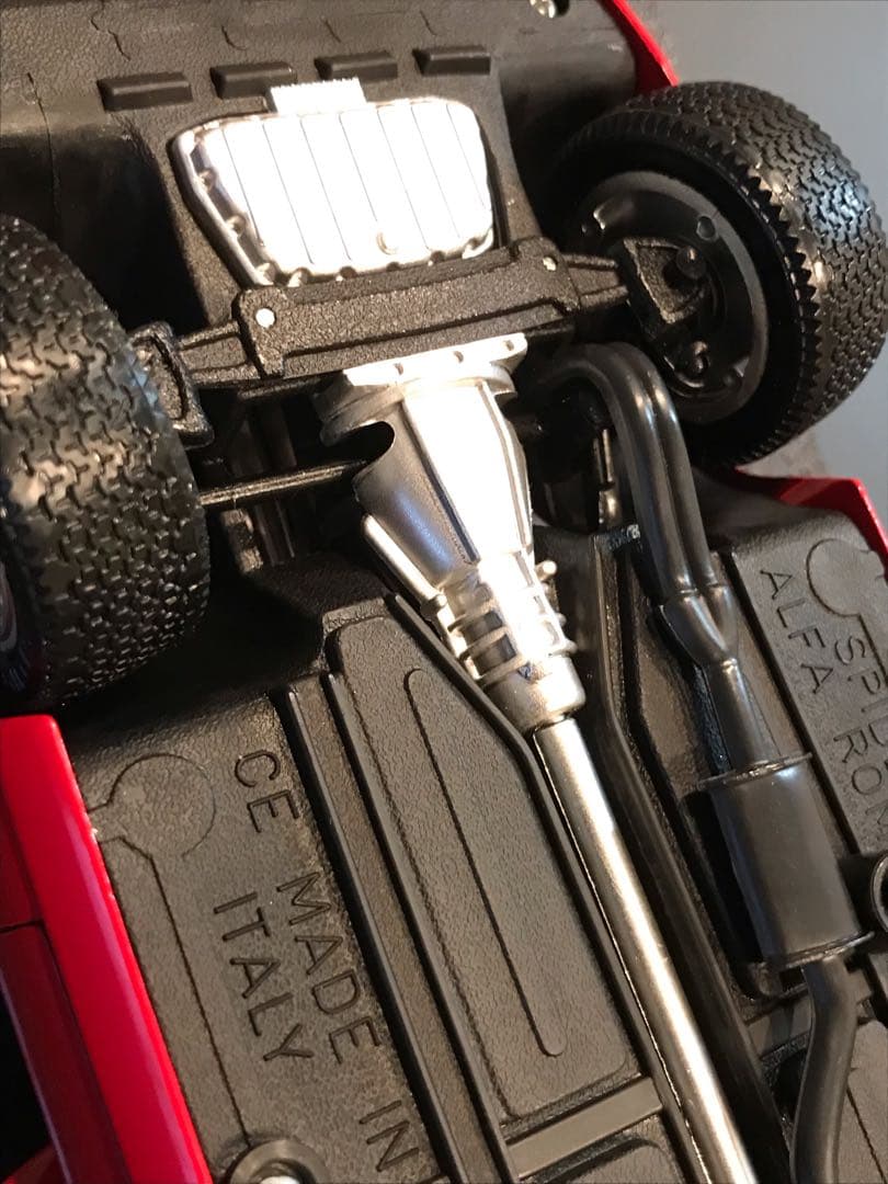 スーパーカー　アルファロメオ スパイダー 1/18 レッド 当時物 イタリア製