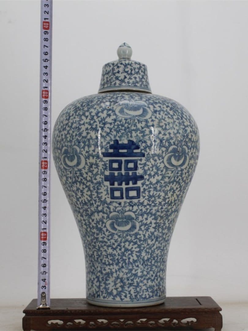 中国美術 鯖牡丹纏枝双喜梅瓶 景徳鎮 工芸品 置物