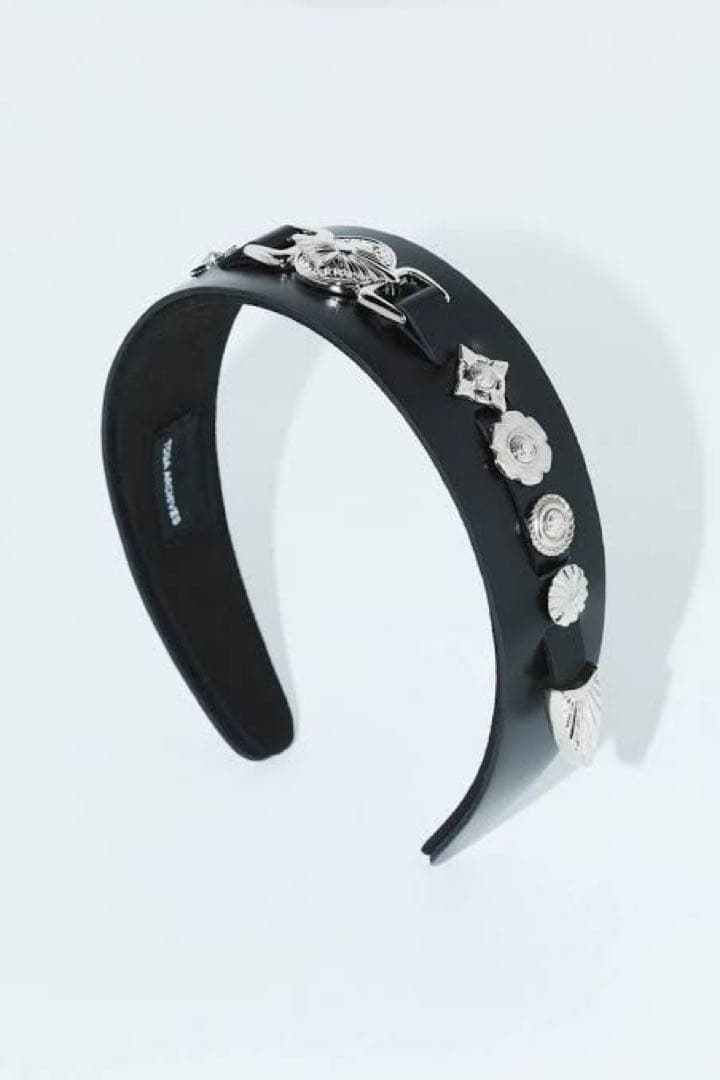 TOGA PULLA ブラック レザー カチューシャ