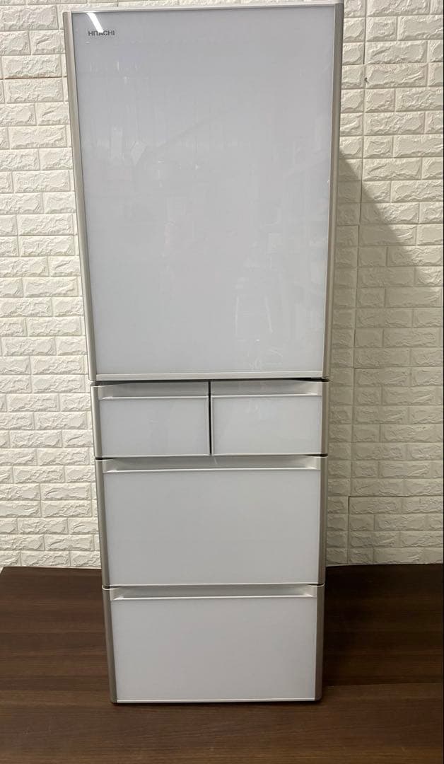 日立 HITACHI 大容量 冷蔵庫 R-S40J 5ドア