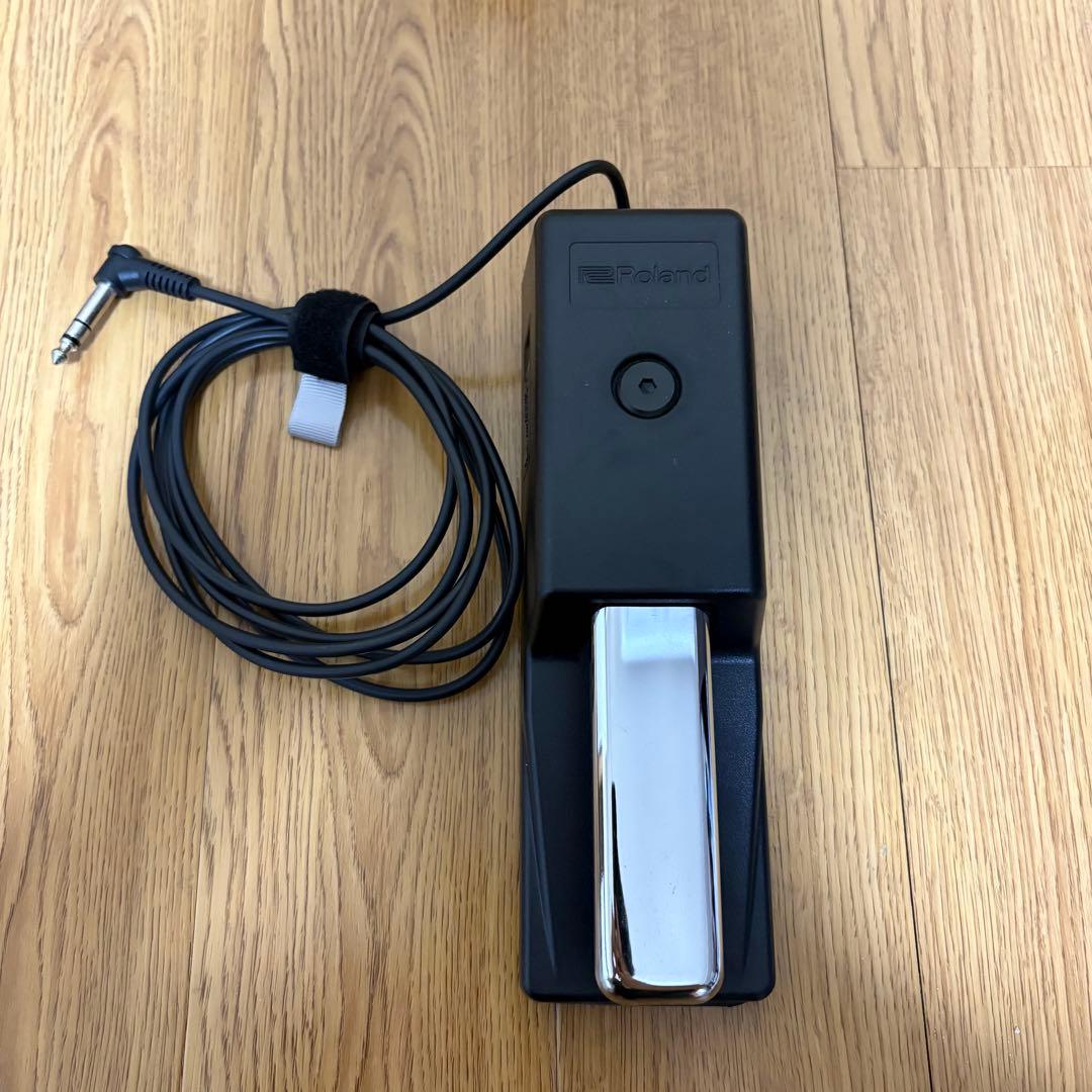 Roland FP-30X（ケース、カバー、ペダル、ヘッドフォン、譜面台付き）