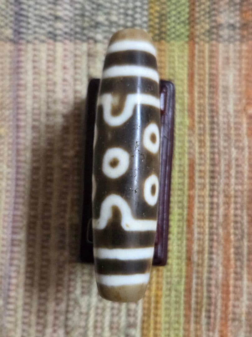 047天珠　正統派　七眼天珠　dzibeads！