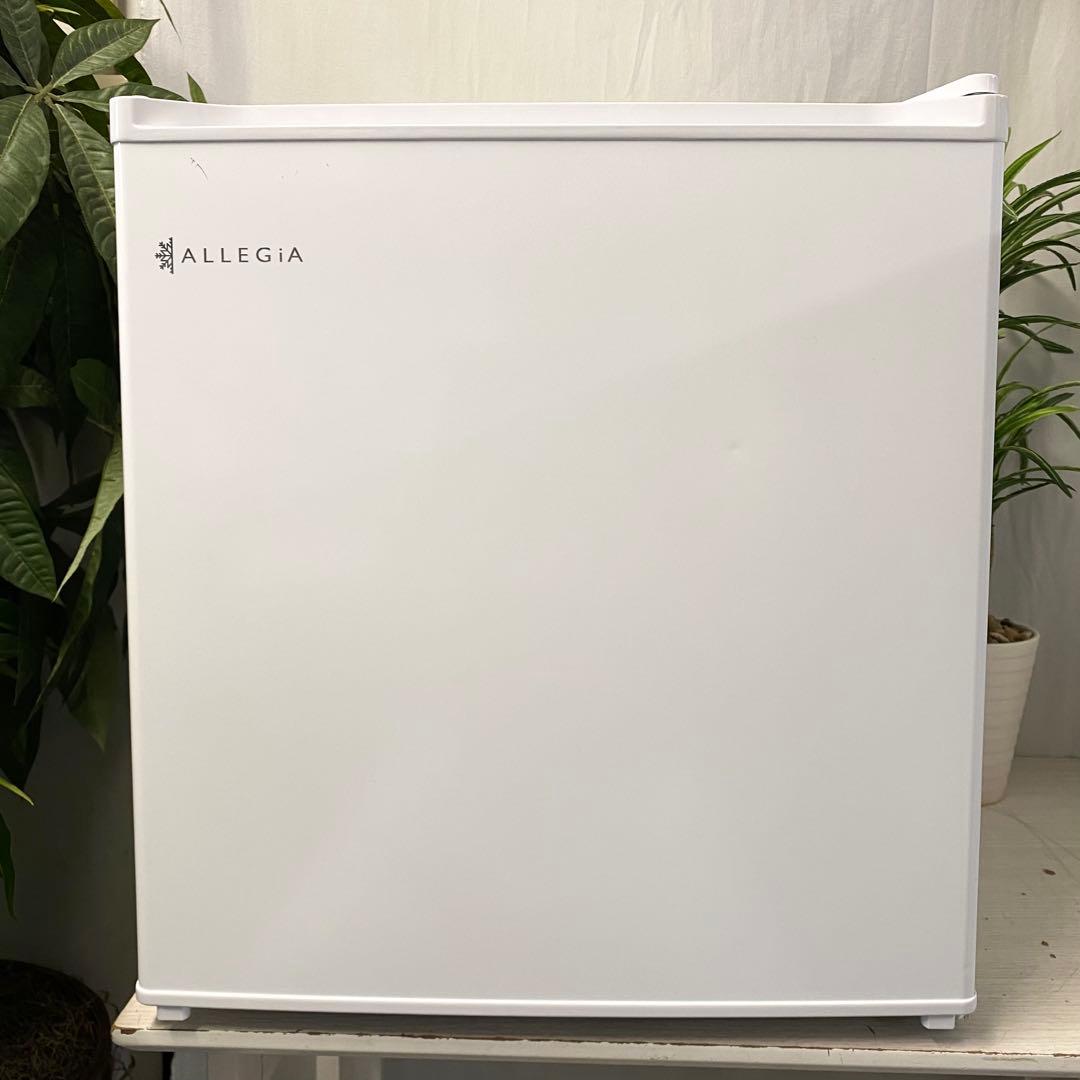 ワンルームや寝室、子ども部屋などに！1ドア冷蔵庫内46L