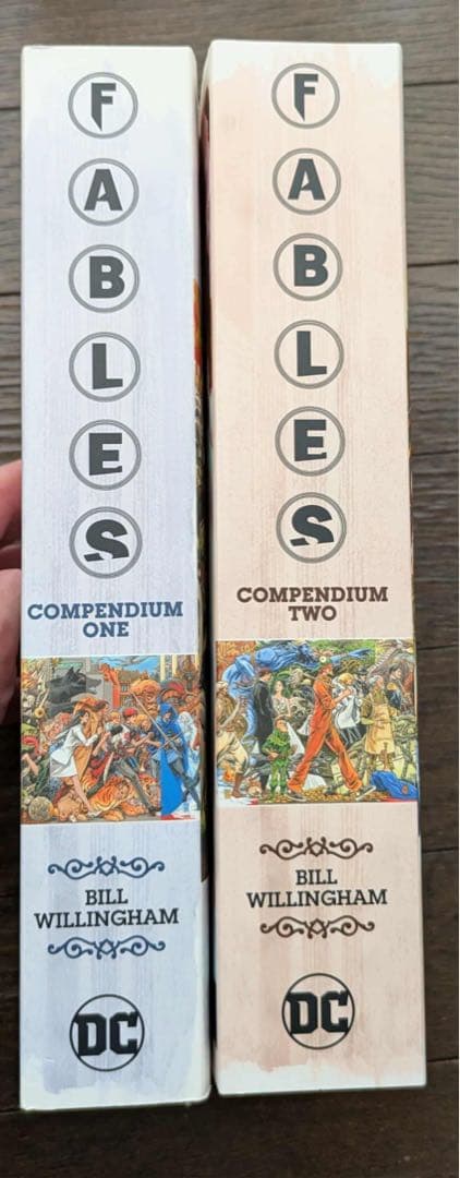 アメコミ Fables Compendium 1 and 2