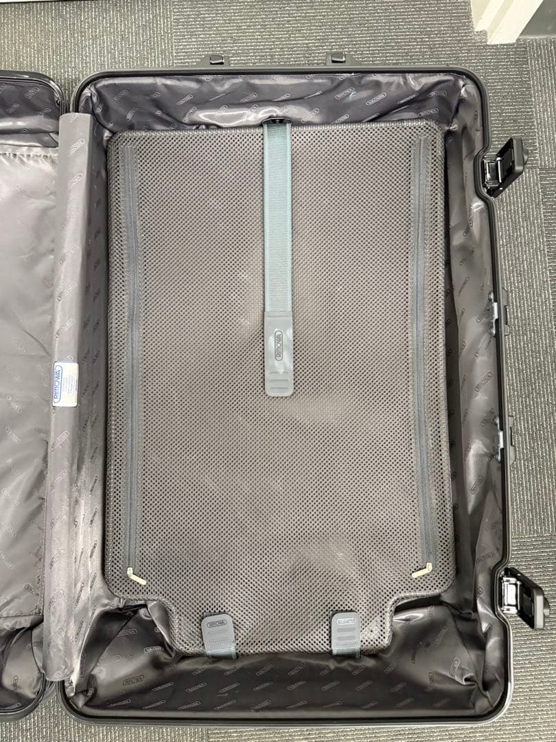 美品RIMOWA トパーズ ステルス 艶消しマットブラック82リットル