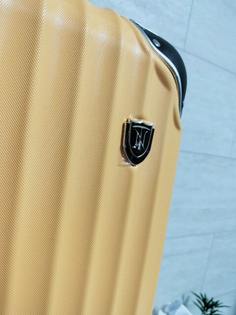 【新品未使用】New Tripスーツケース Mサイズ：4～7泊/60Lイエロー