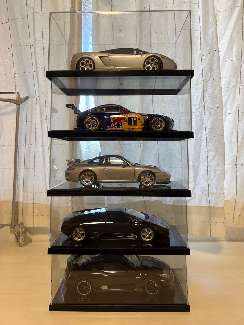 値下げしました。１/18 オートアート 5車種 透明ケース付き