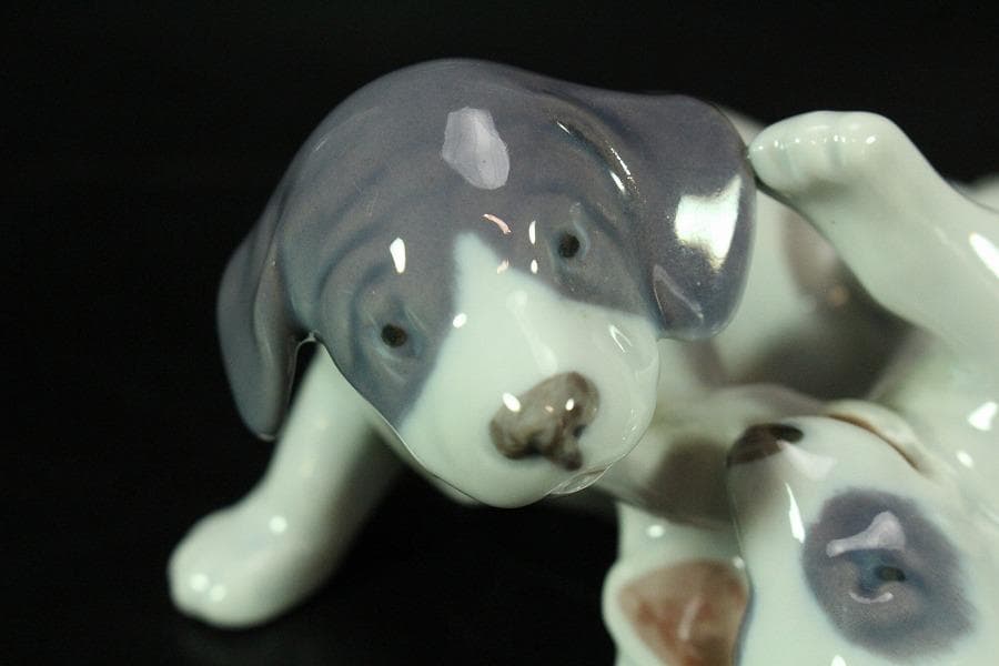 可愛い 遊犬 置物 二件揃い アンティーク(K-A201)