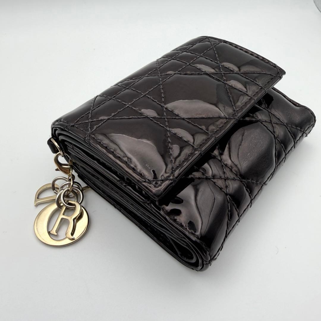 人気 Dior ディオール　エナメル レディディオールロータ 三つ折り 財布